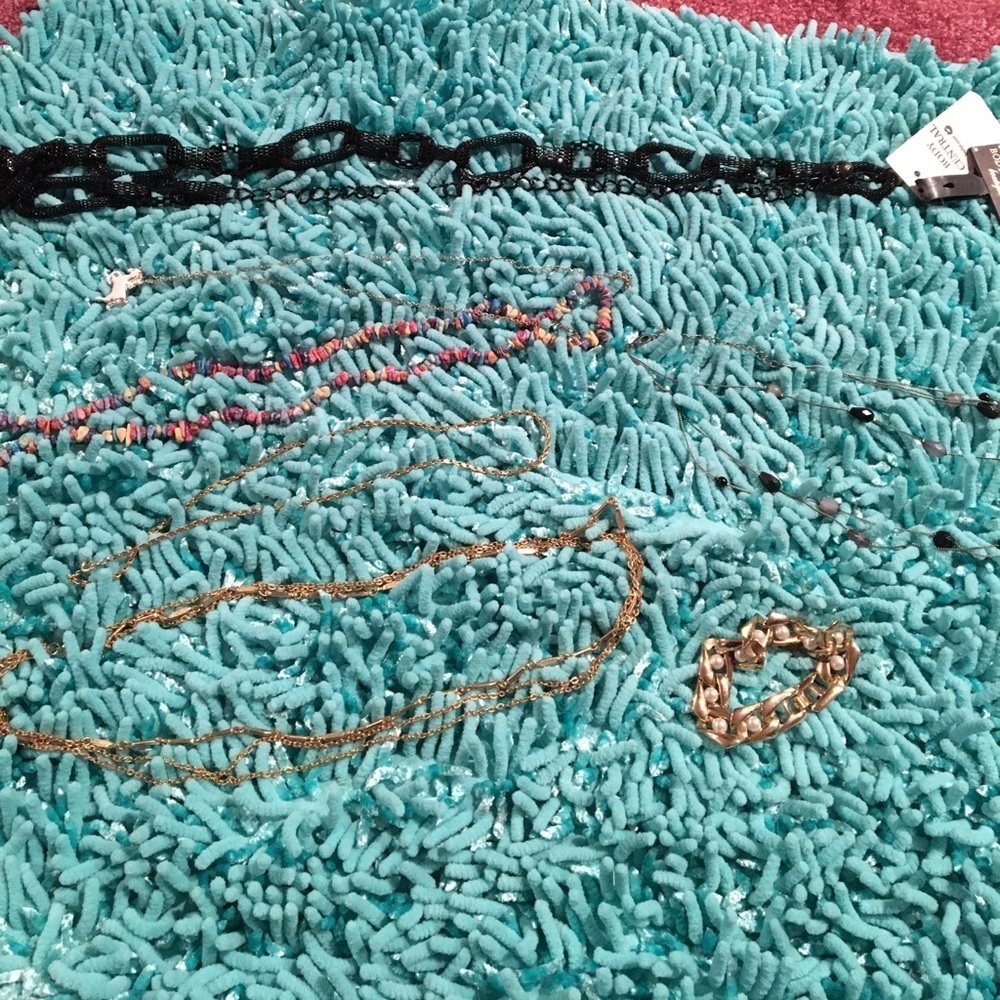 Jewelry Bundle - Picture 2 of 8